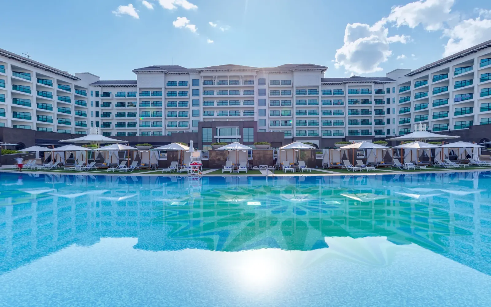 Taj Exotica The Palm Dubai otelinin 360° sanal turundan bir sahne
