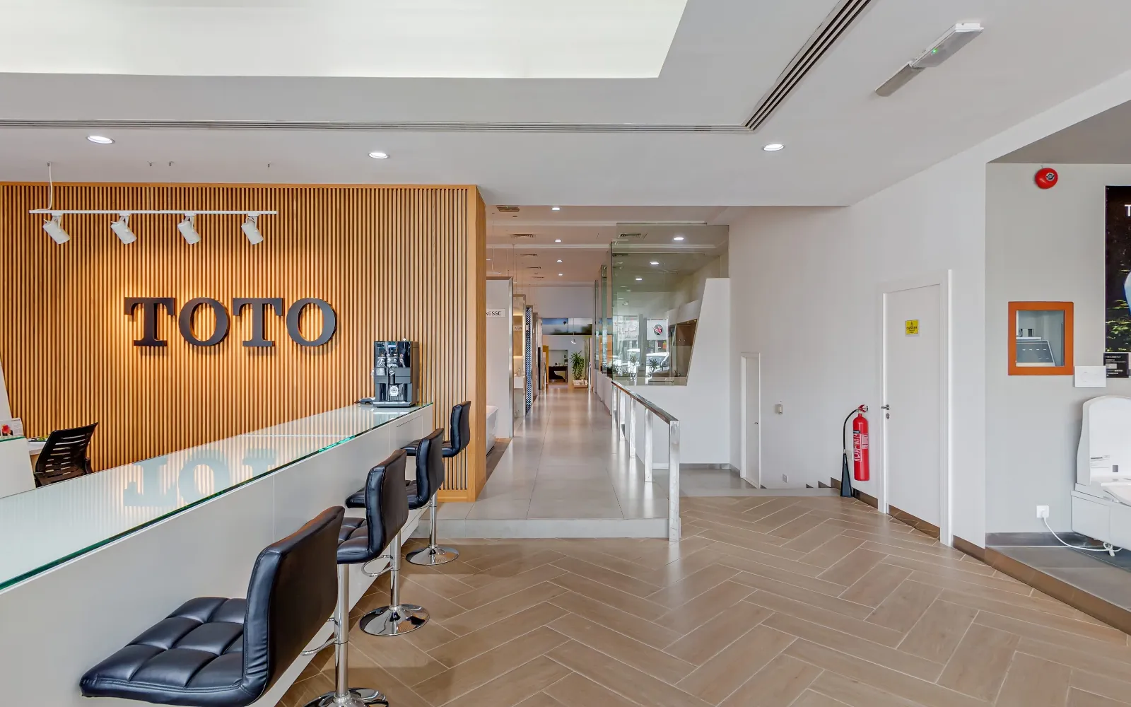 TOTO Showroom Dubai 360° sanal turundan bir görünüm